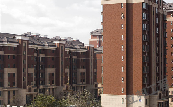 外墻質(zhì)感漆包工包料多少錢一平方?