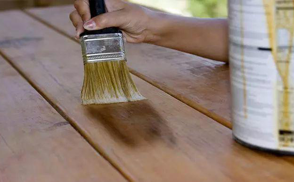 金屬漆可以用在木頭上嗎?