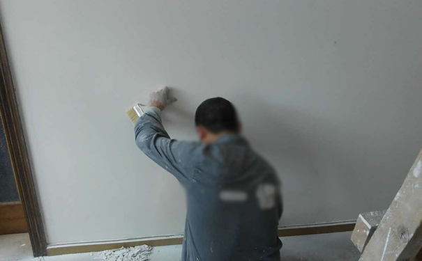 刷墻漆包工包料多少錢一平米？【2023最