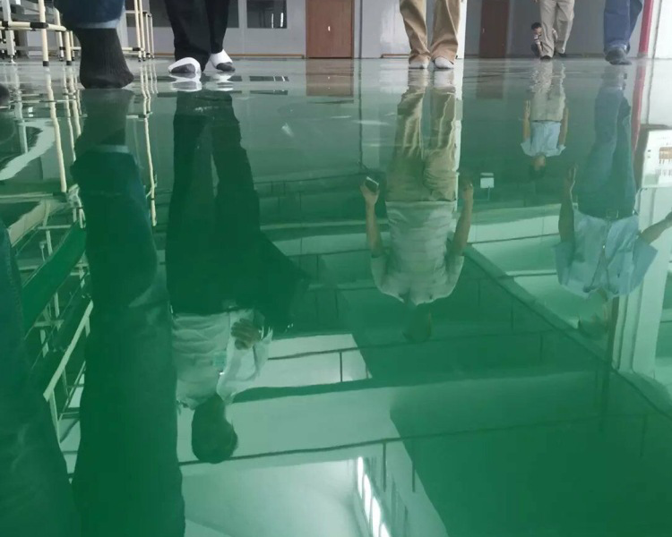 環(huán)氧自流平地坪一般多厚?厚度標準是多少?